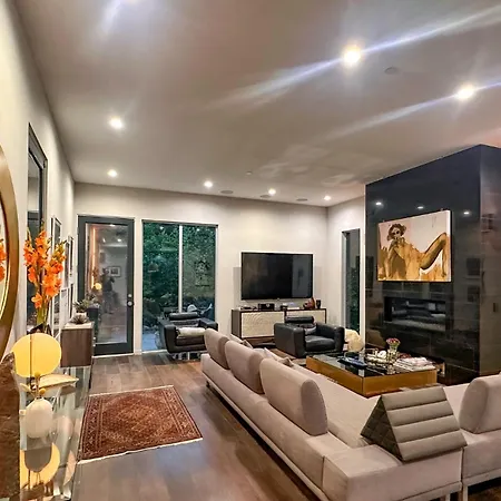 Luxury Living In West Hollywood Modern 3Br Home W Pool & Hot Tub